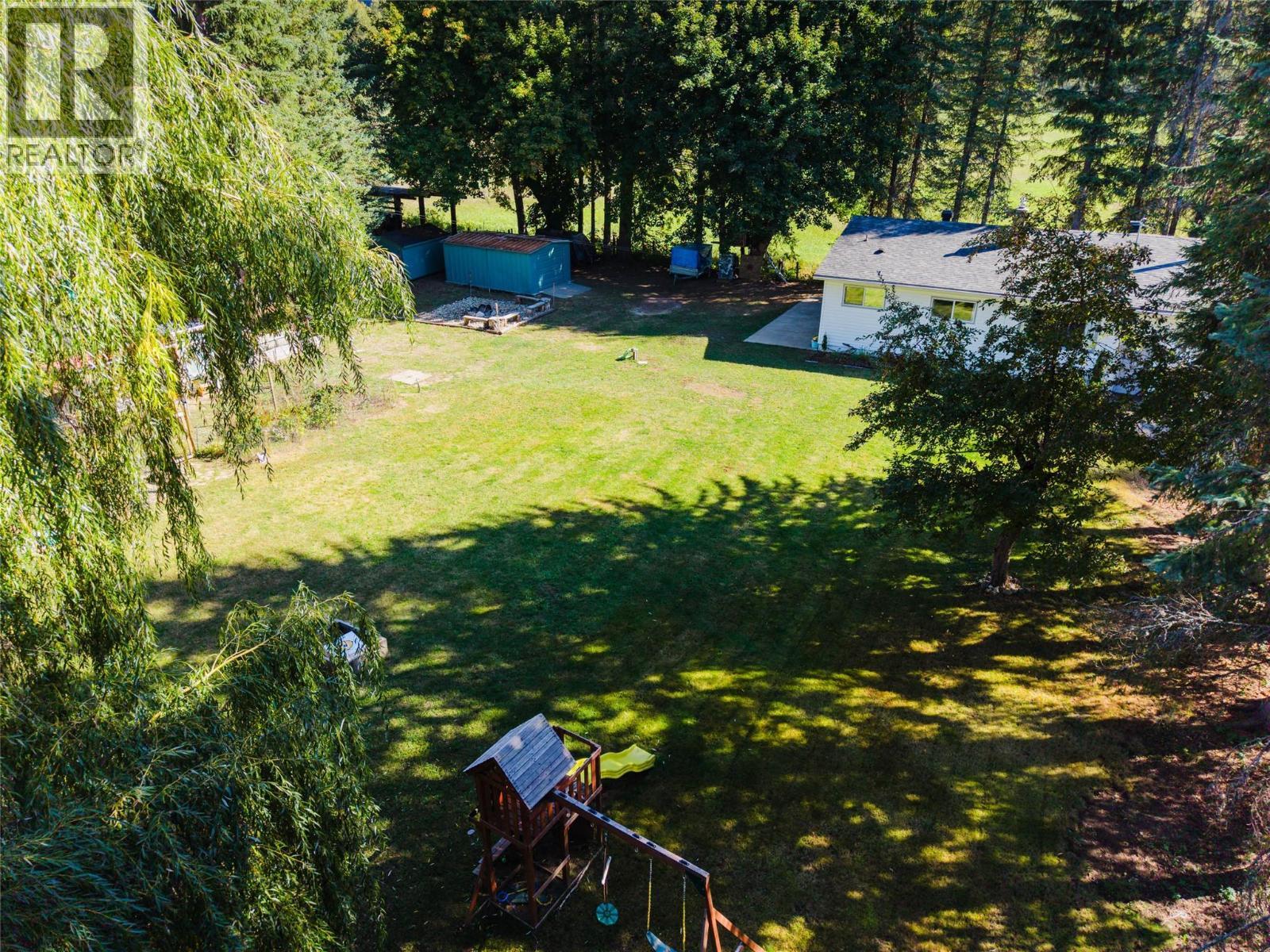 717 Larsen Road, Salmo, BC