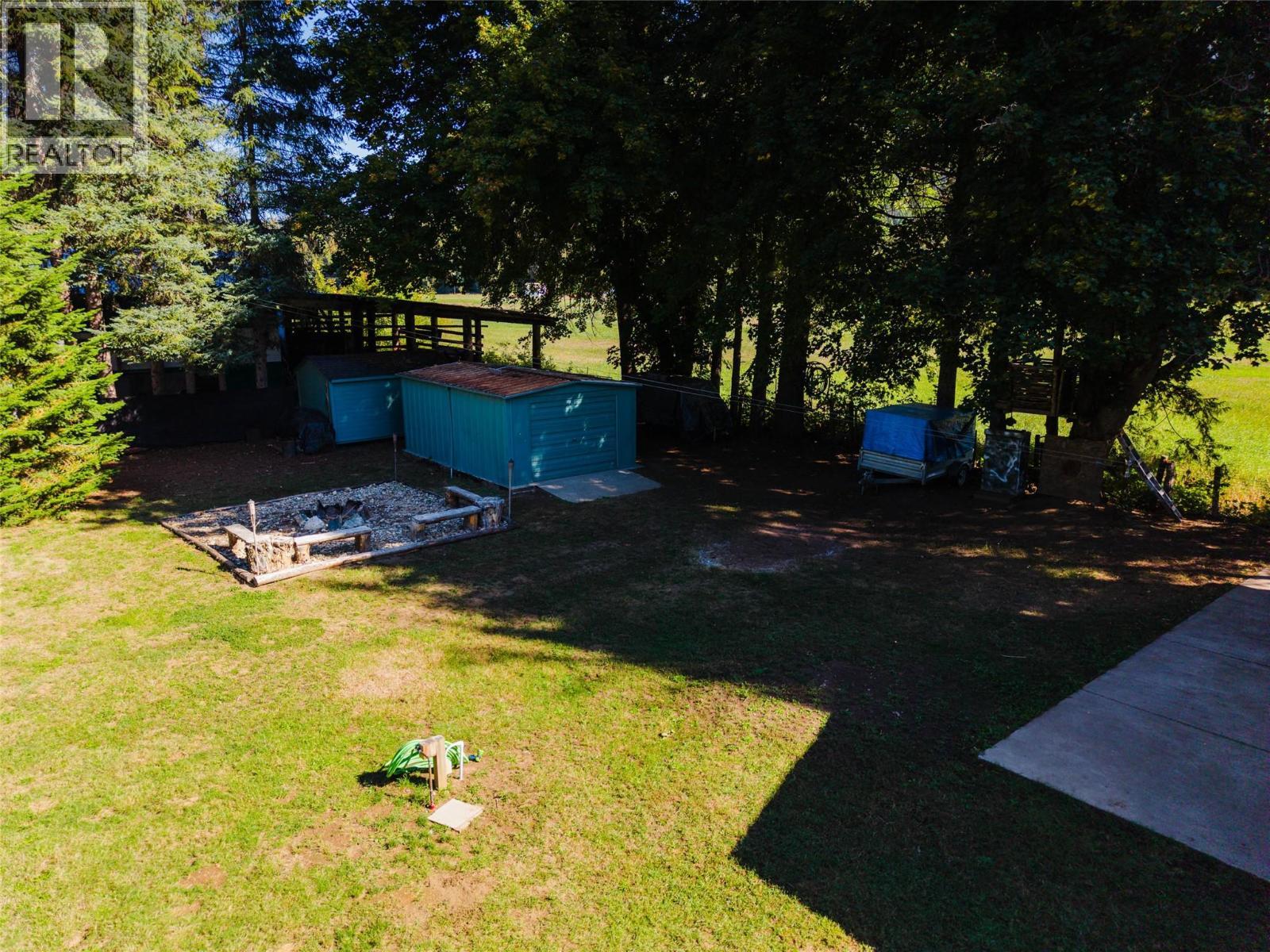 717 Larsen Road, Salmo, BC