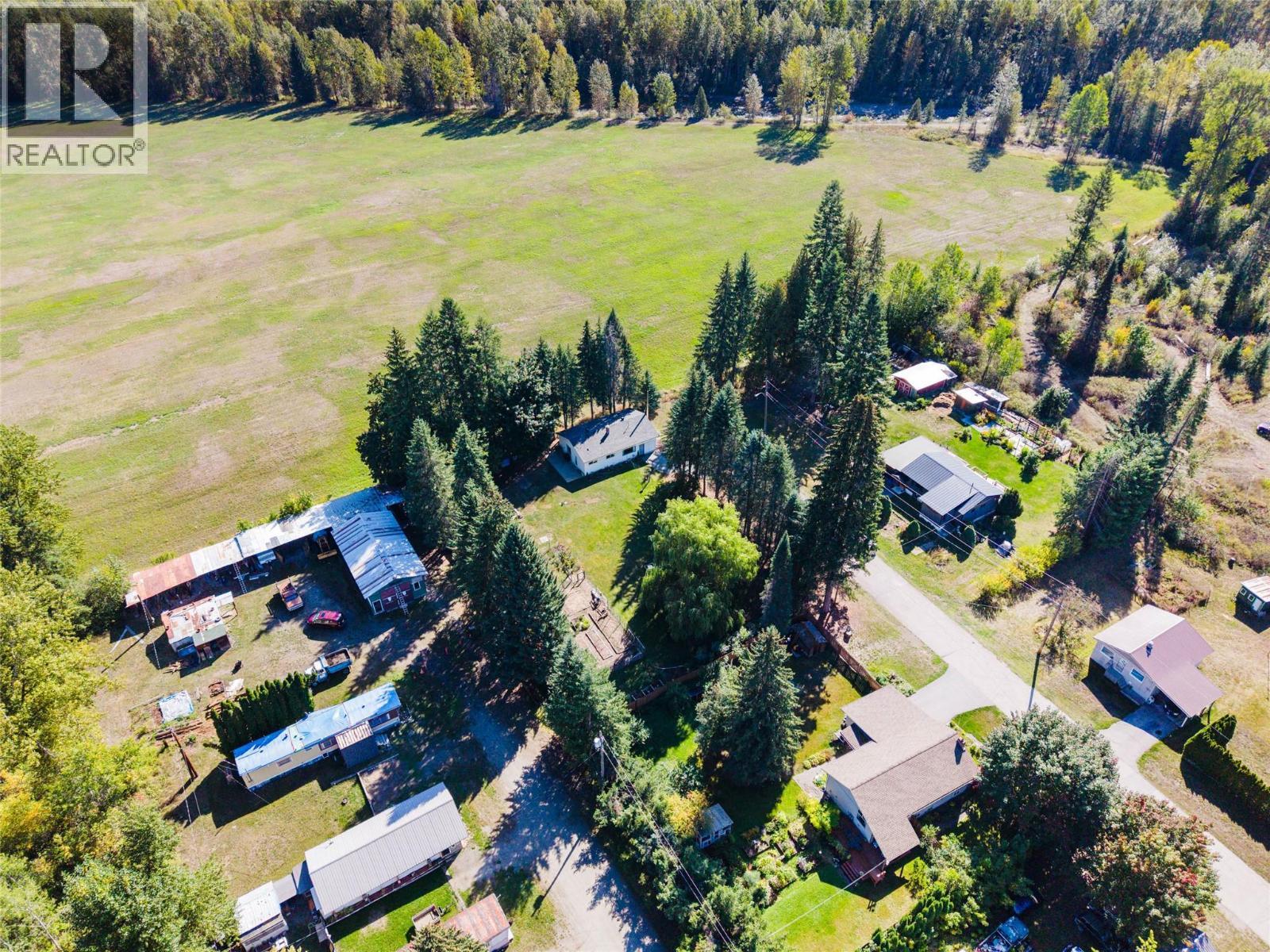 717 Larsen Road, Salmo, BC