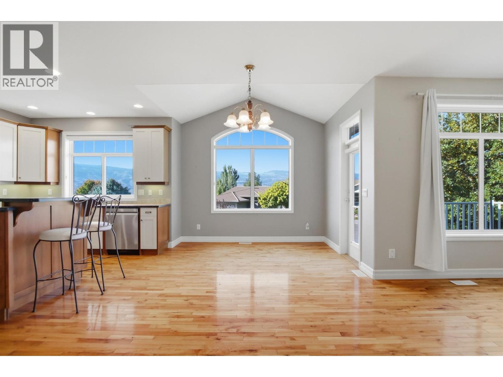 317 Mariposa Court, Kamloops, BC