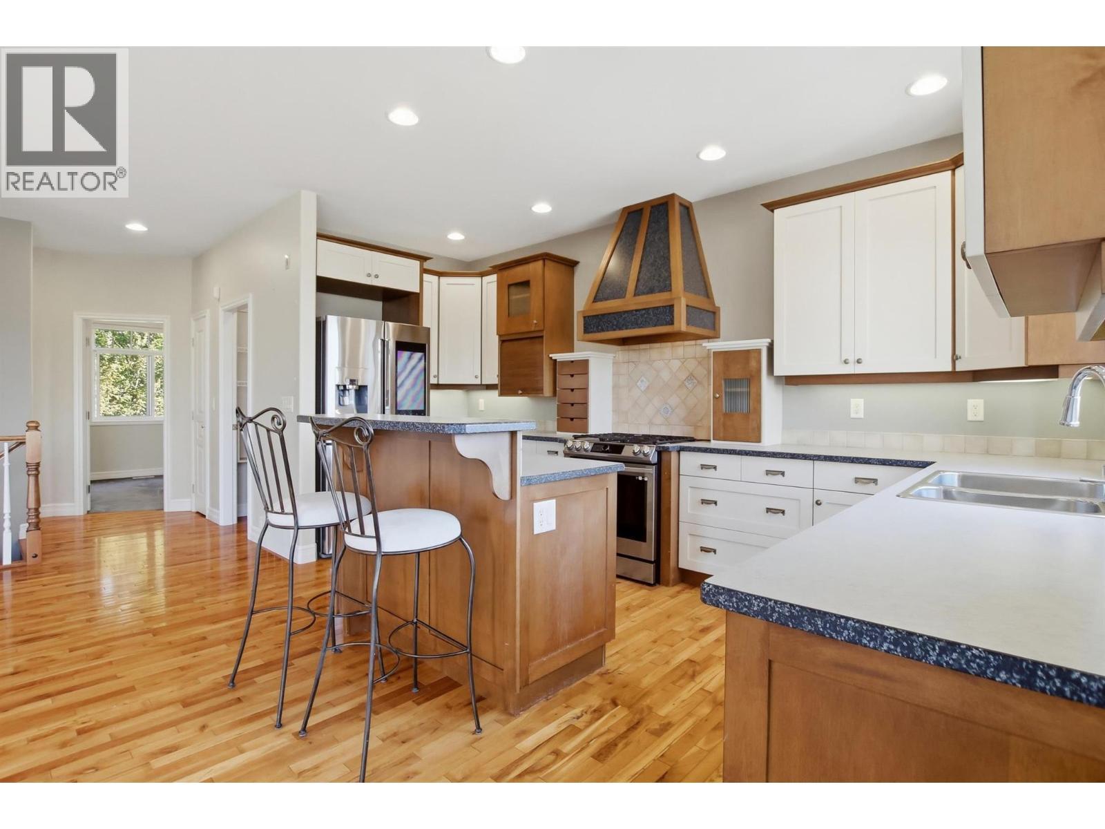 317 Mariposa Court, Kamloops, BC