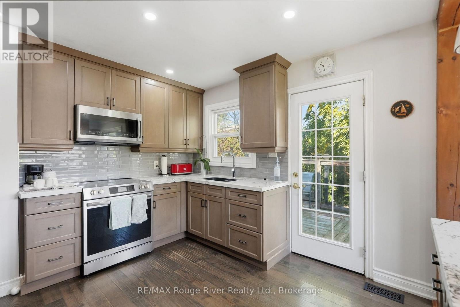 42 Anson Avenue, Toronto (Cliffcrest), ON