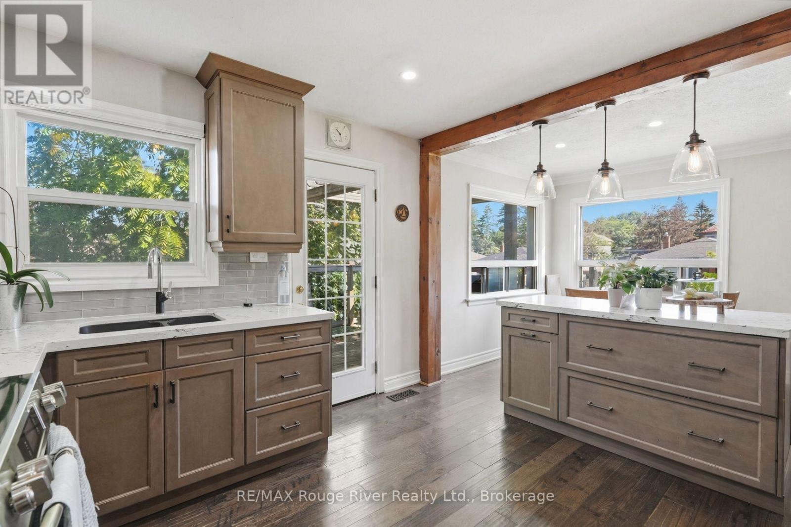 42 Anson Avenue, Toronto (Cliffcrest), ON