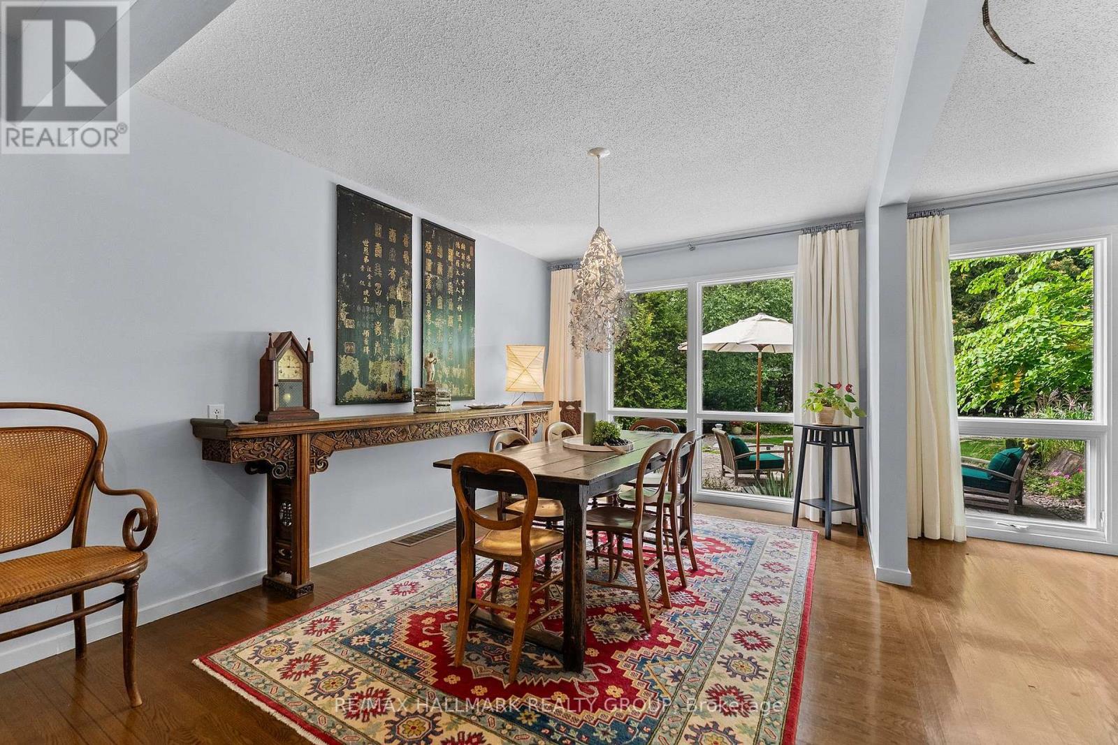 14 Sandwell Crescent, Ottawa, ON