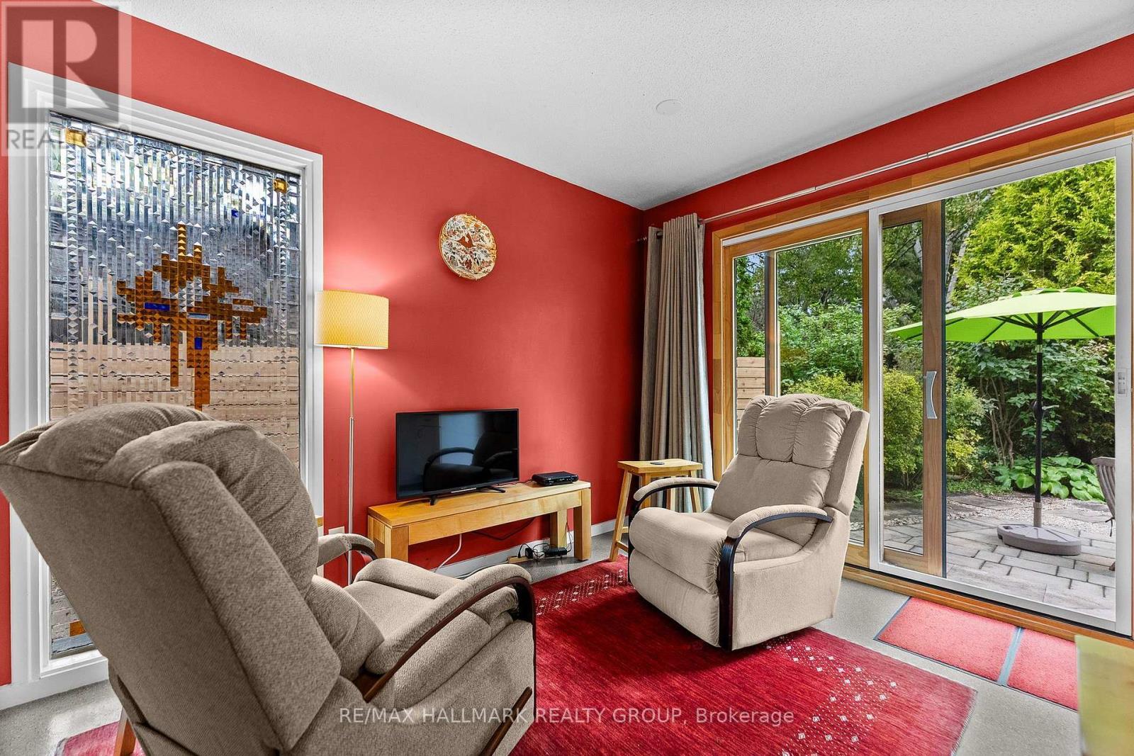 14 Sandwell Crescent, Ottawa, ON