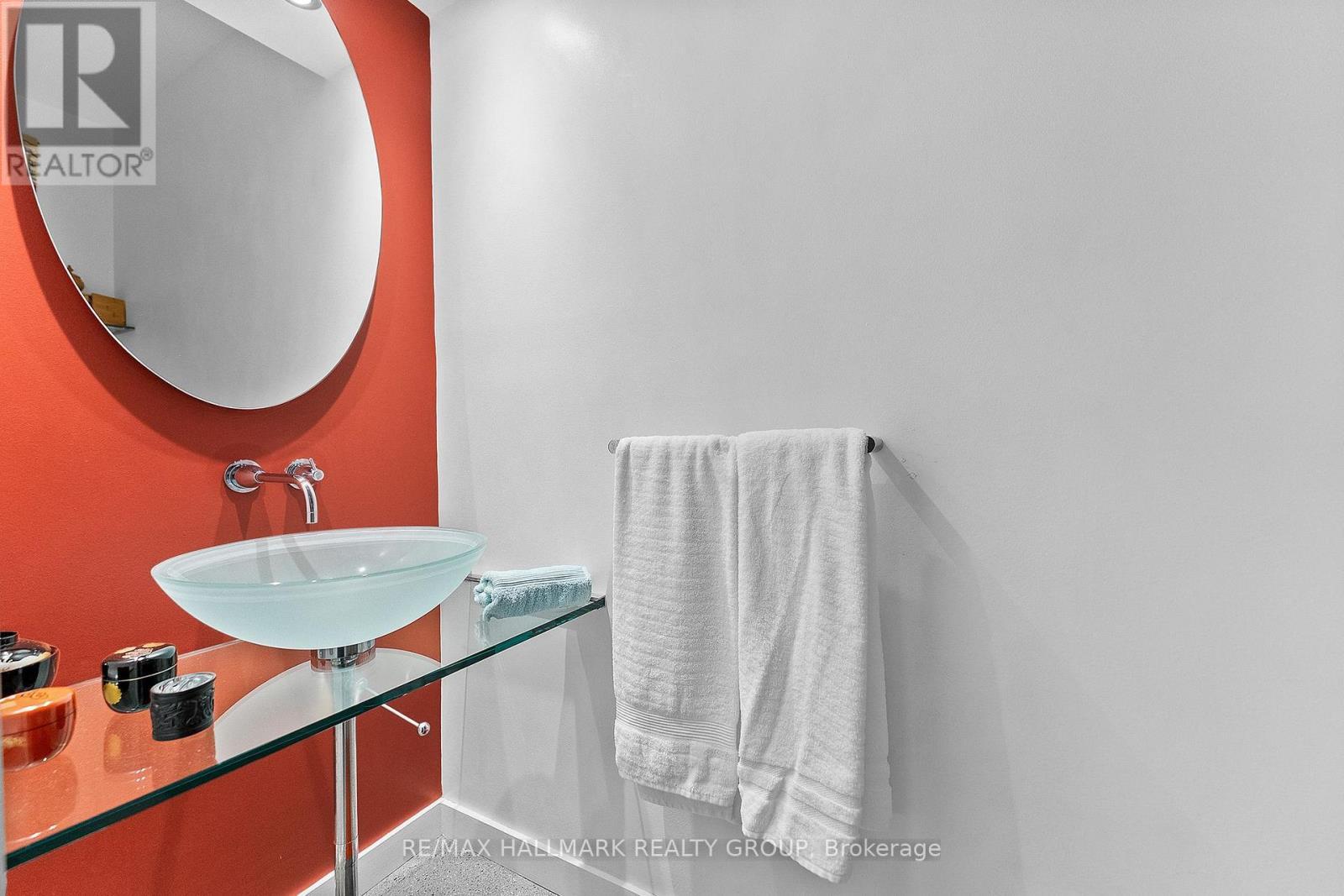 14 Sandwell Crescent, Ottawa, ON