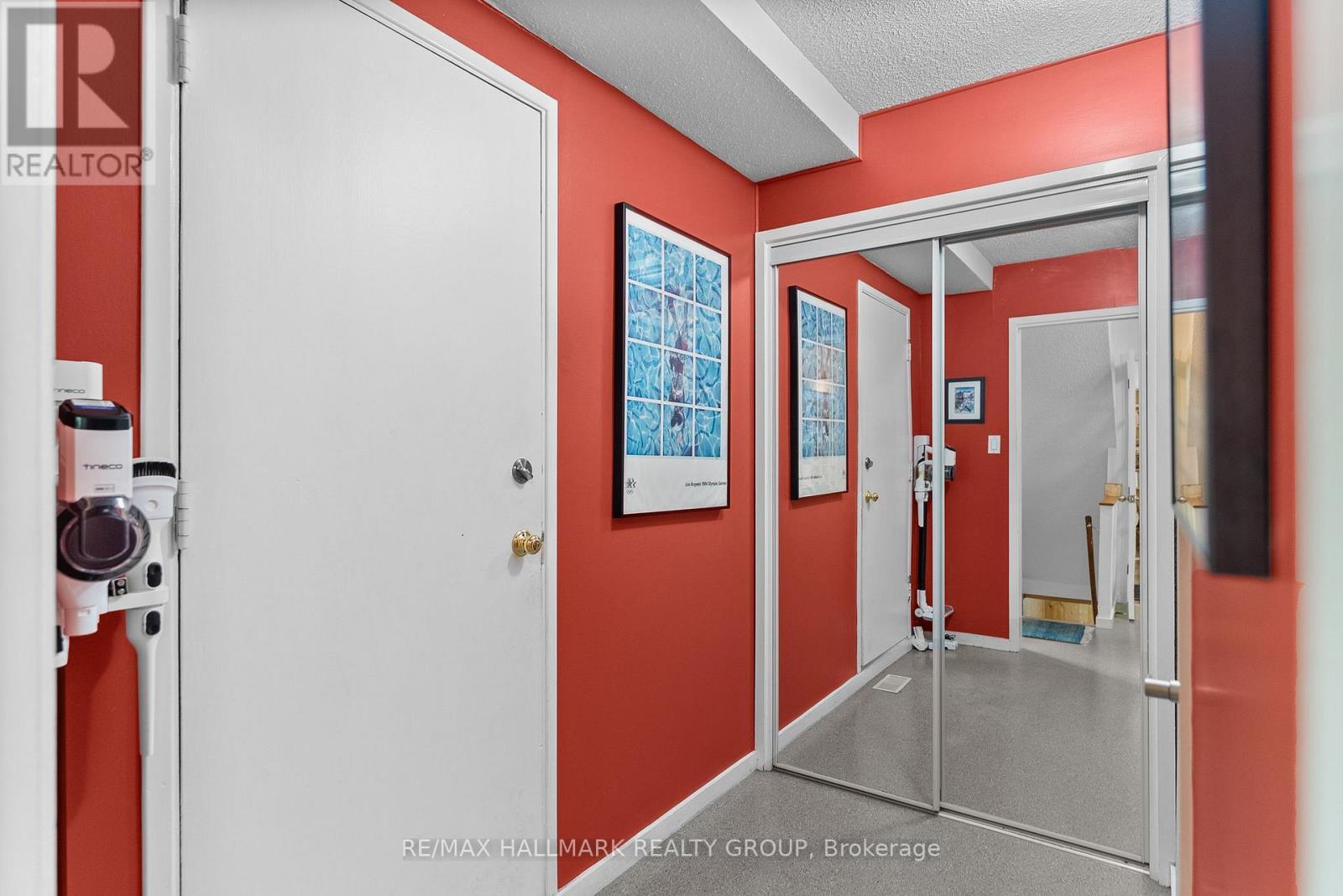 14 Sandwell Crescent, Ottawa, ON