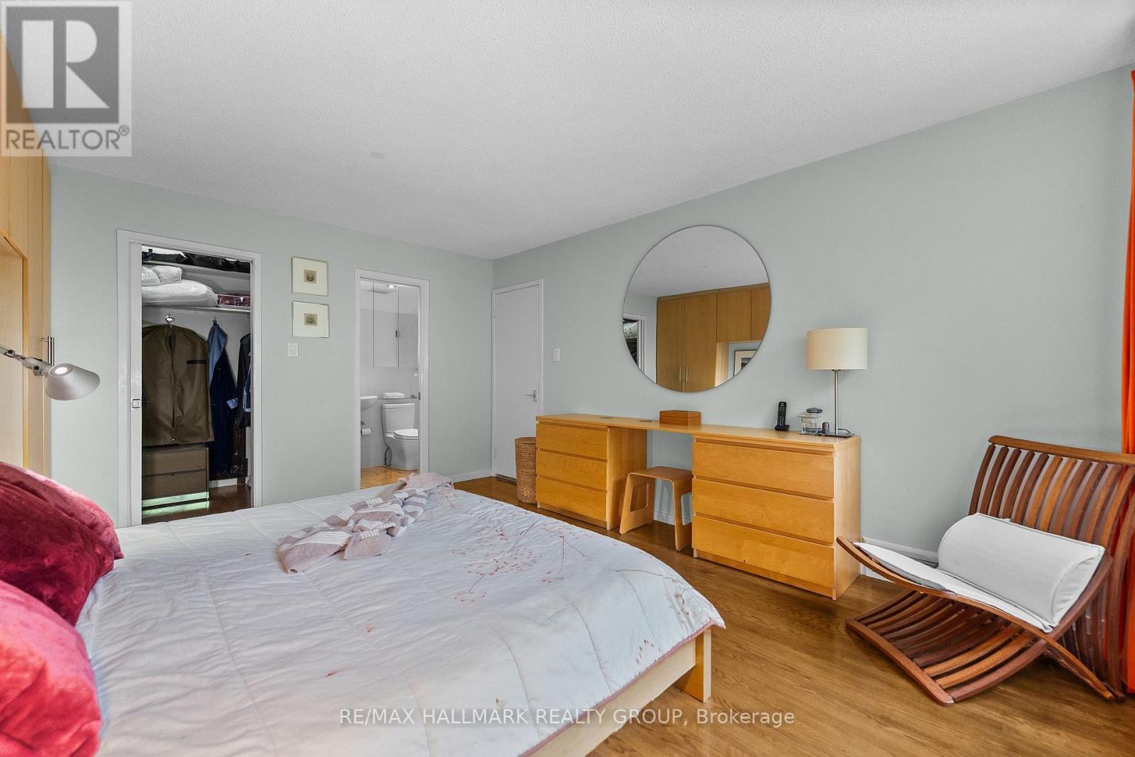 14 Sandwell Crescent, Ottawa, ON
