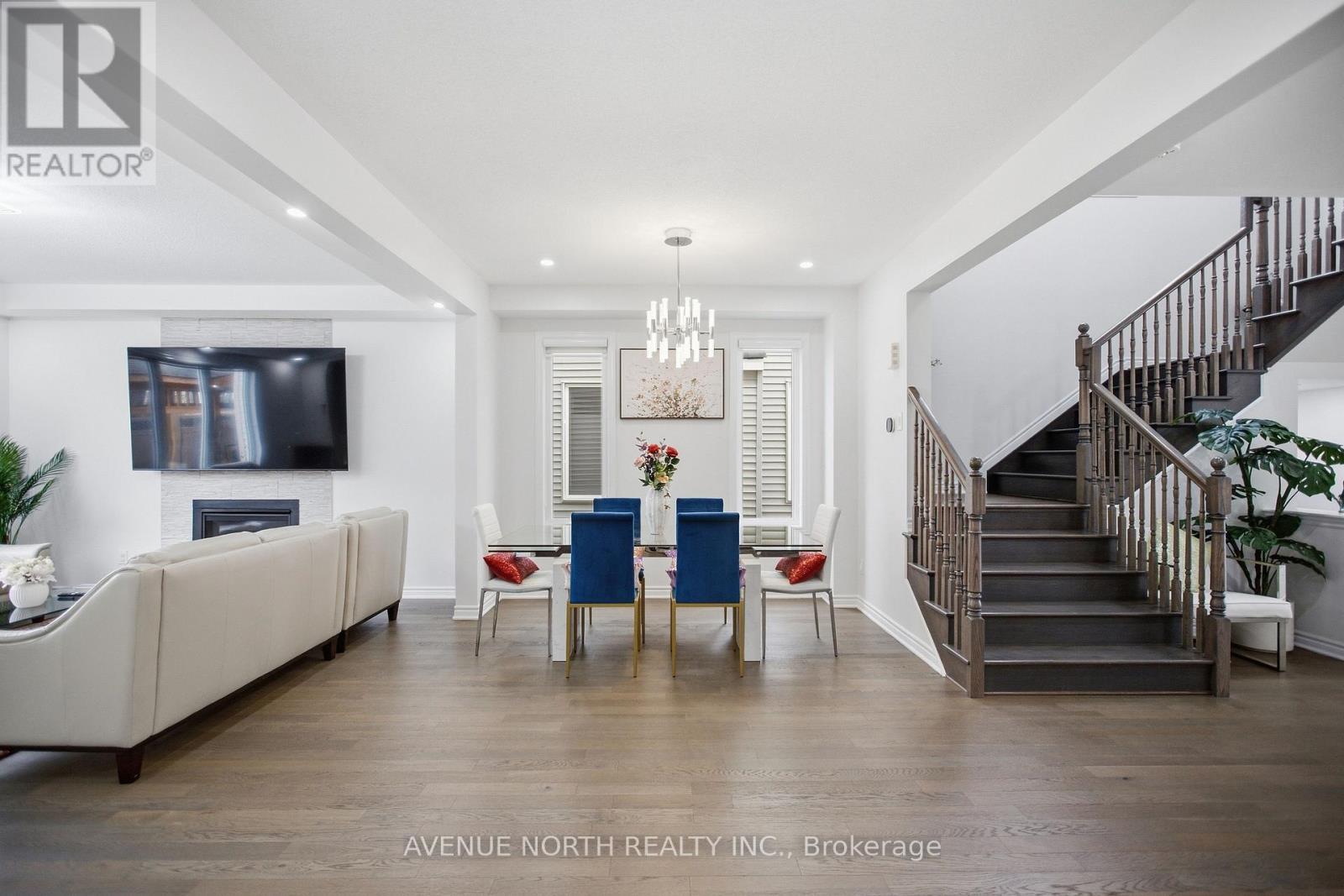 834 Regulus Ridge, Ottawa, ON
