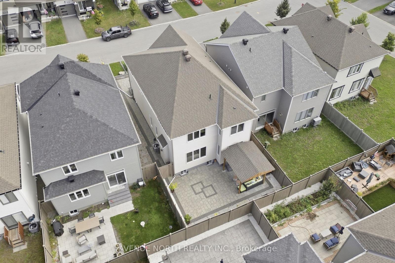 834 Regulus Ridge, Ottawa, ON