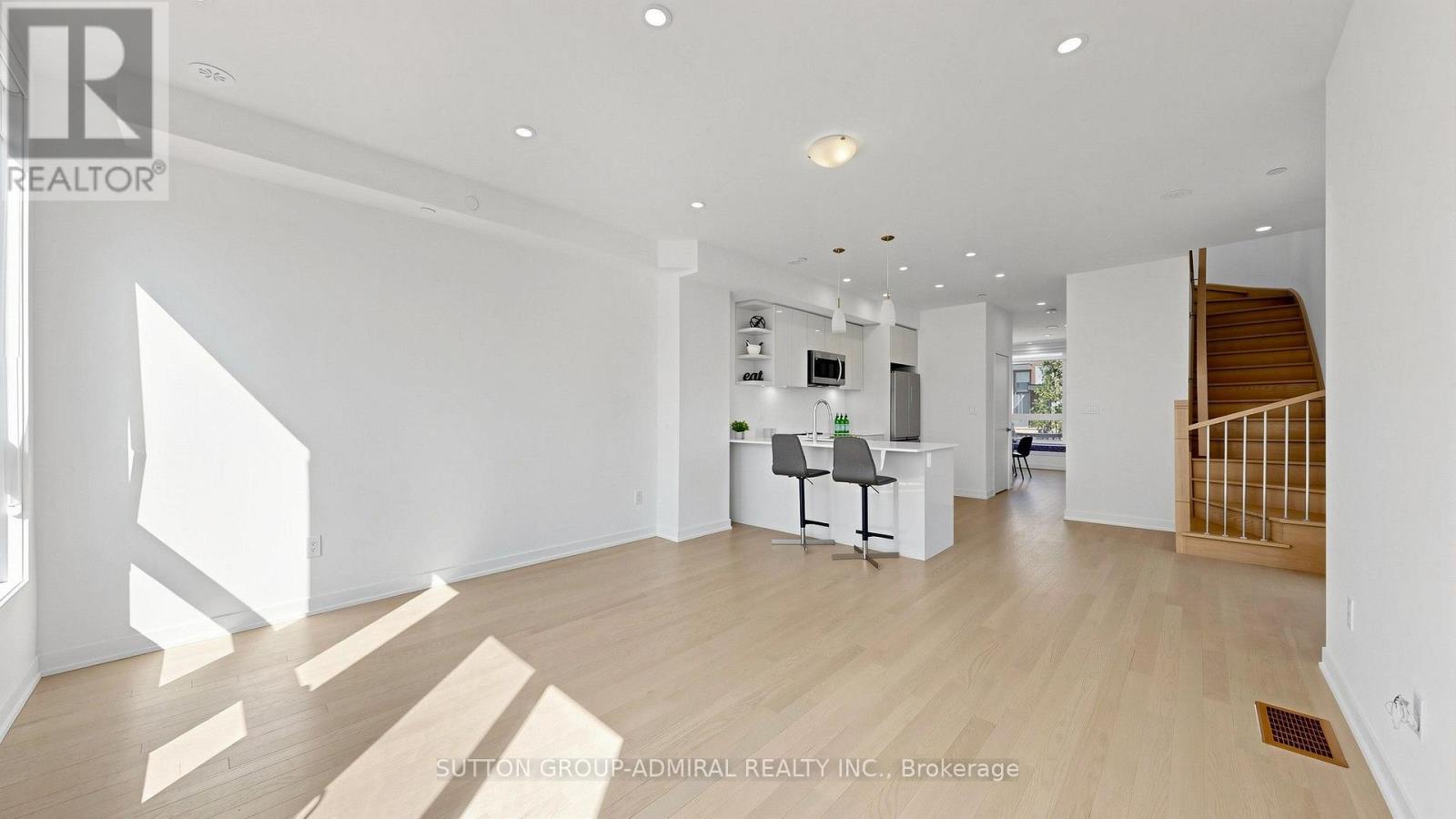 1 - 70 Green Gardens Boulevard, Toronto, ON