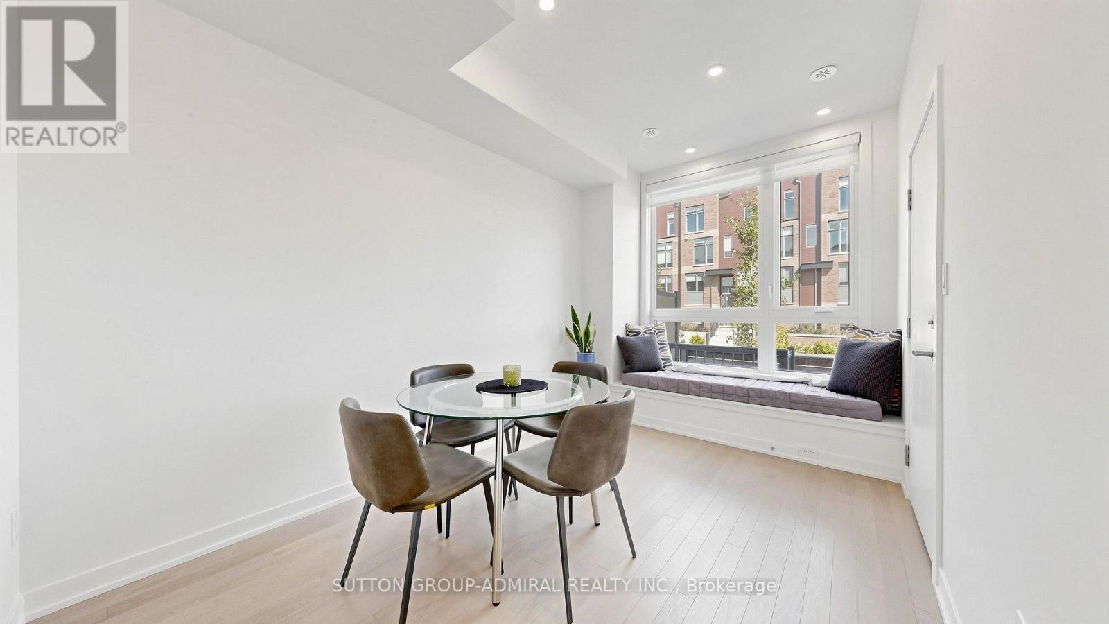 1 - 70 Green Gardens Boulevard, Toronto, ON