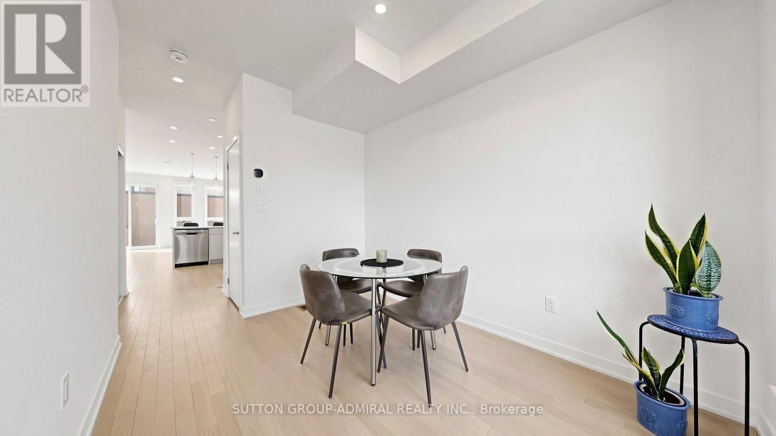 1 - 70 Green Gardens Boulevard, Toronto, ON