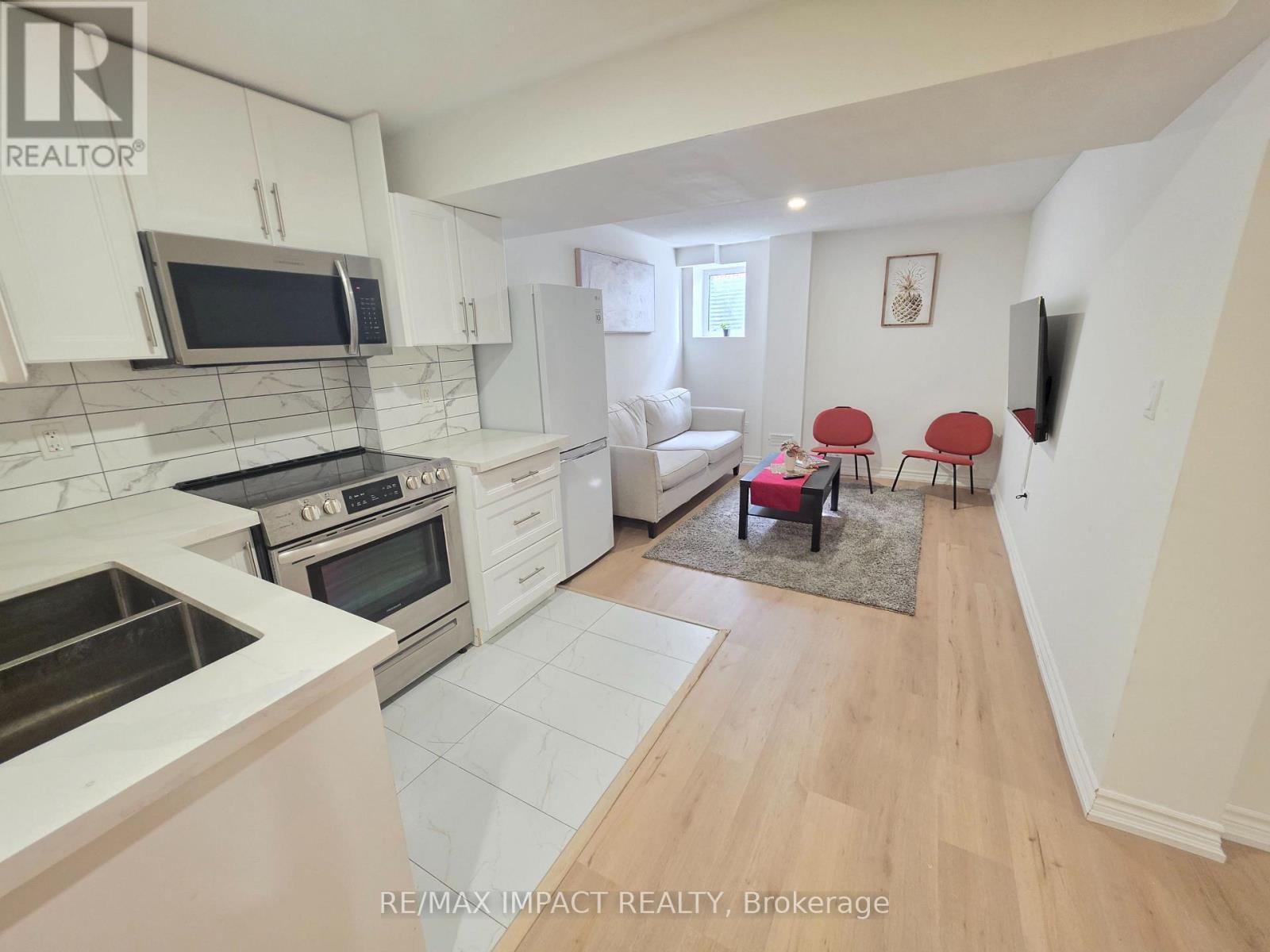 1318 Apollo Street, Oshawa, ON
