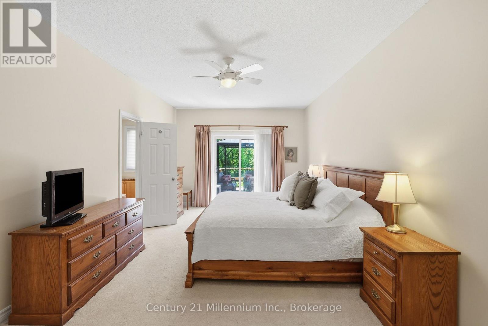 18 Thomas Drive, Collingwood, ON