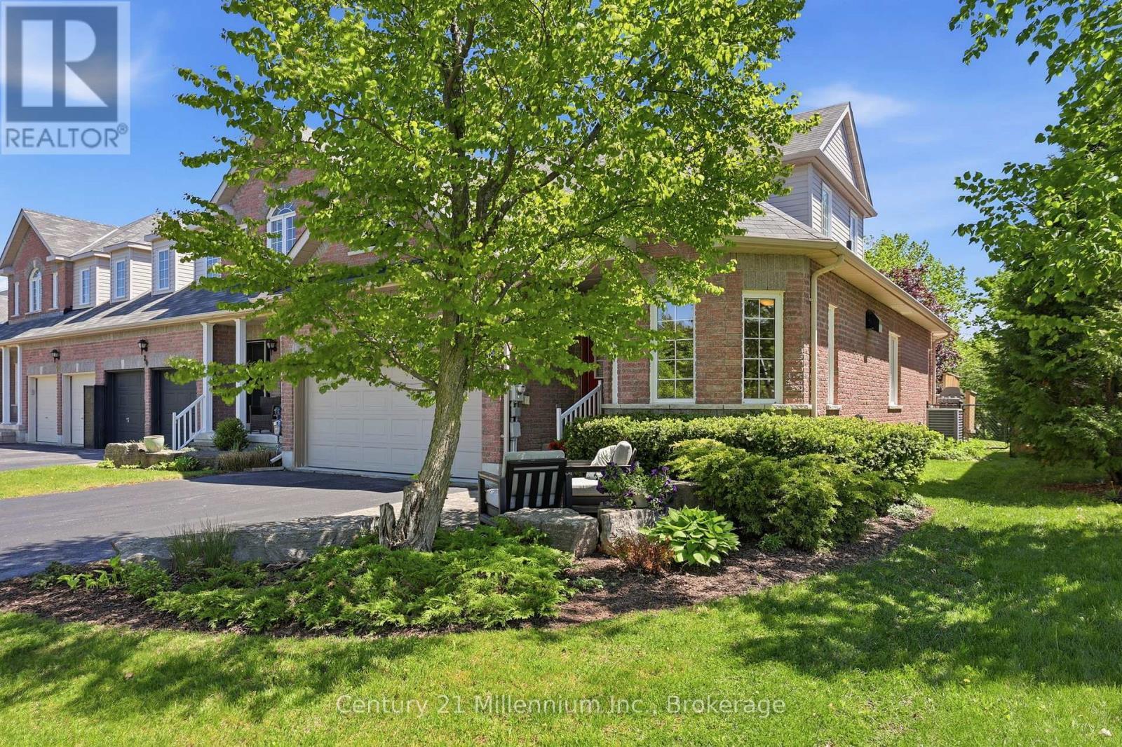 18 Thomas Drive, Collingwood, ON