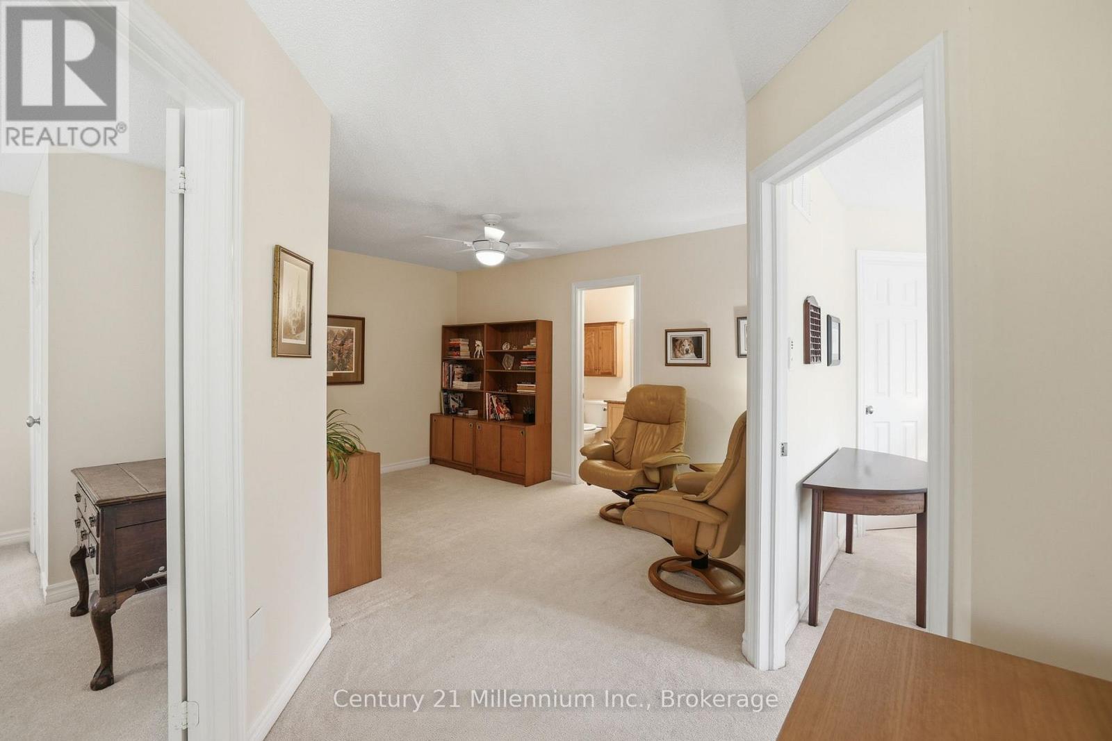 18 Thomas Drive, Collingwood, ON