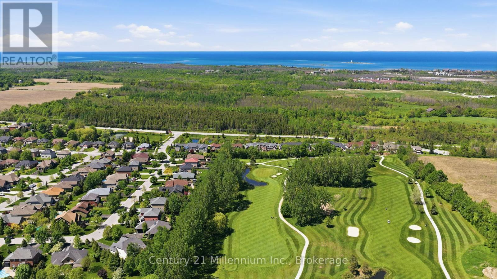 18 Thomas Drive, Collingwood, ON