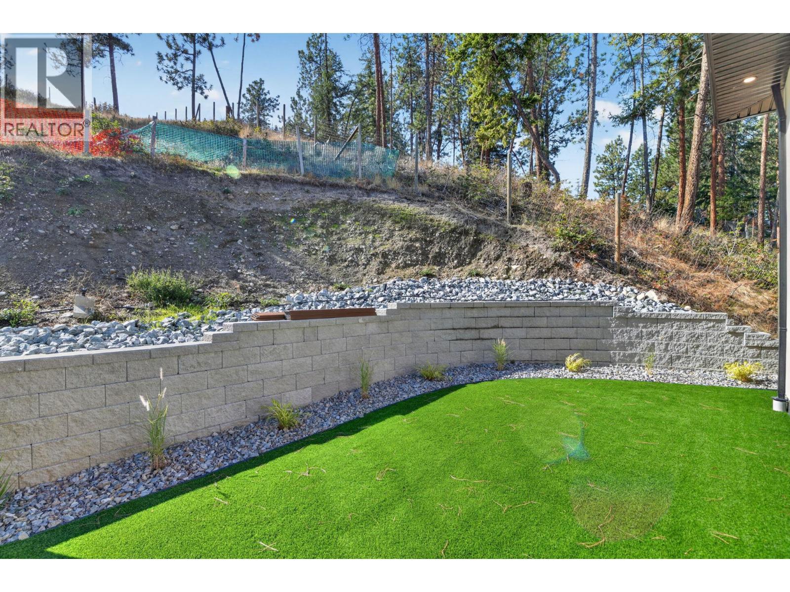757 Barnaby Road Unit# 3, Kelowna, BC