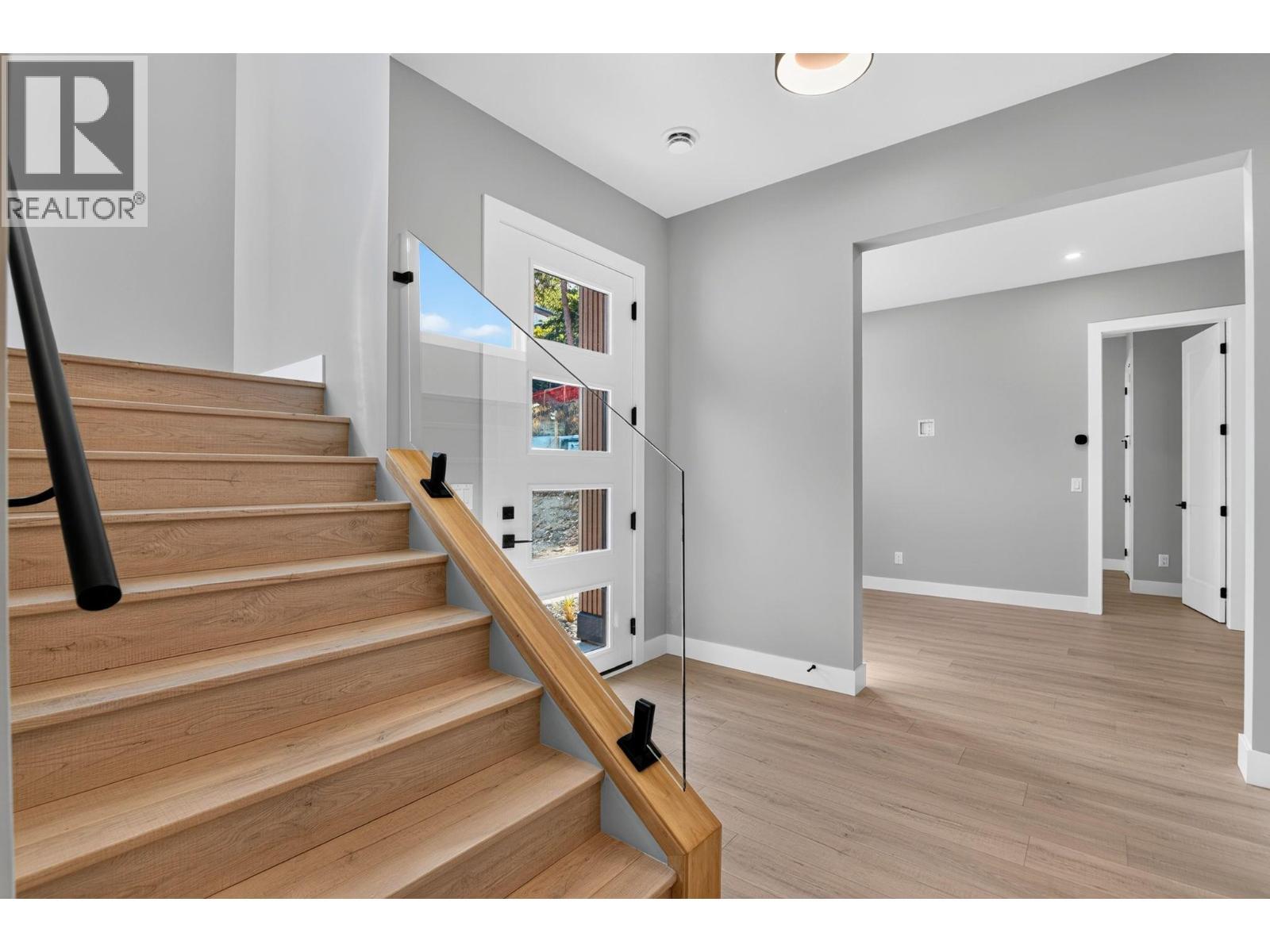 757 Barnaby Road Unit# 3, Kelowna, BC