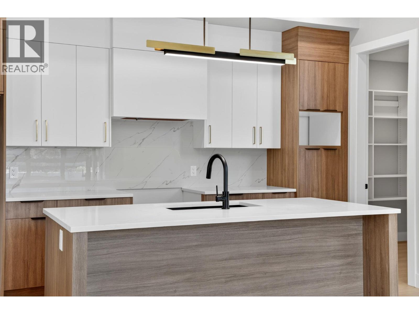 757 Barnaby Road Unit# 3, Kelowna, BC