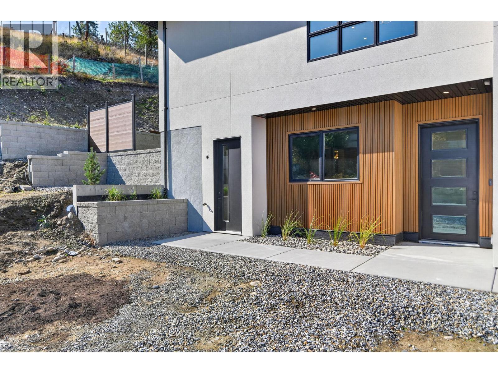 757 Barnaby Road Unit# 3, Kelowna, BC
