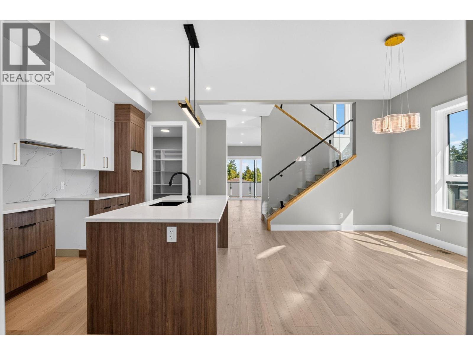 757 Barnaby Road Unit# 3, Kelowna, BC
