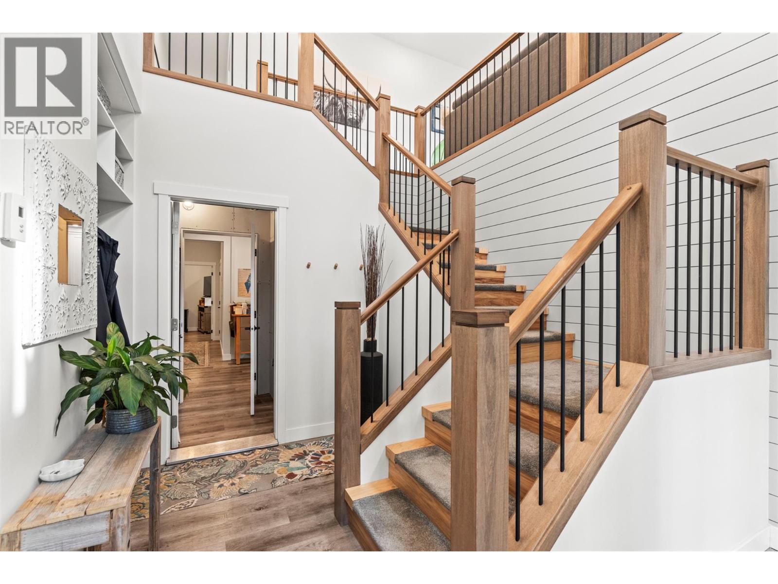 3200 20 Street Ne, Salmon Arm, BC