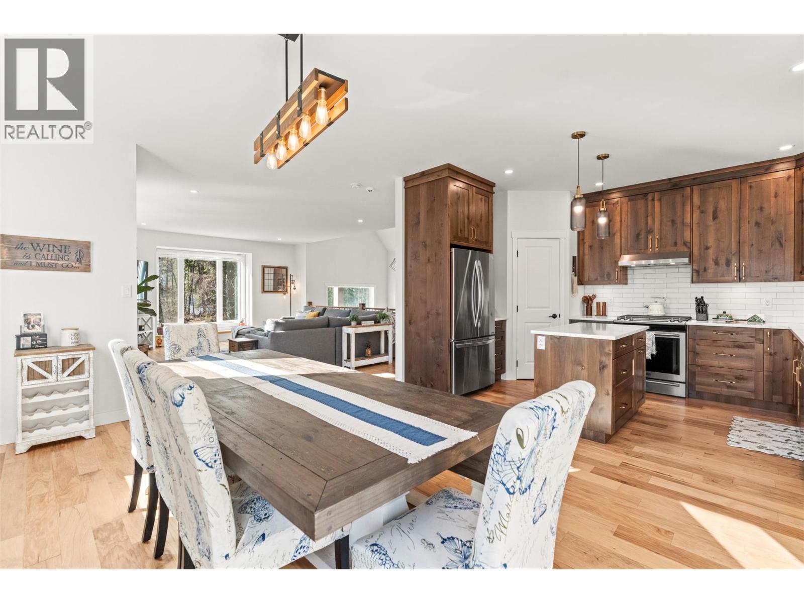 3200 20 Street Ne, Salmon Arm, BC