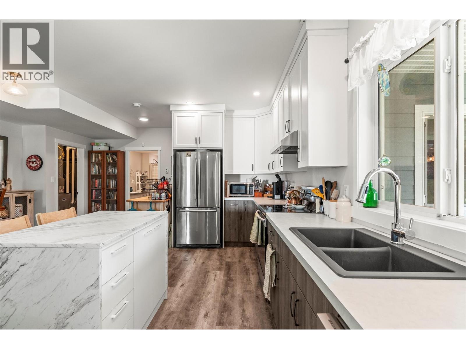 3200 20 Street Ne, Salmon Arm, BC