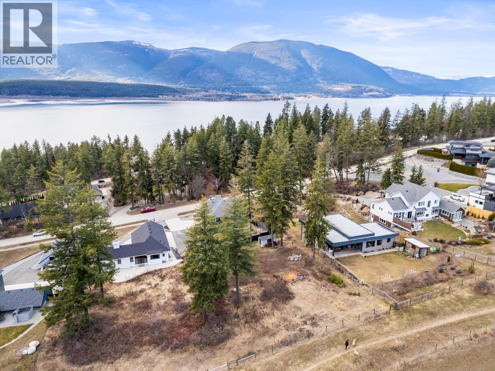 3200 20 Street Ne, Salmon Arm, BC