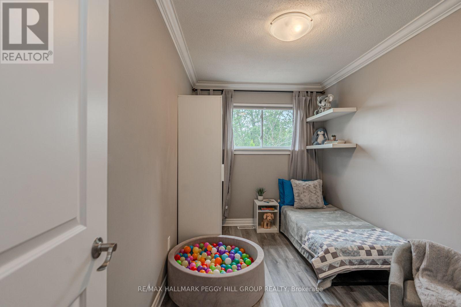 29 Shelley Lane, Barrie, ON