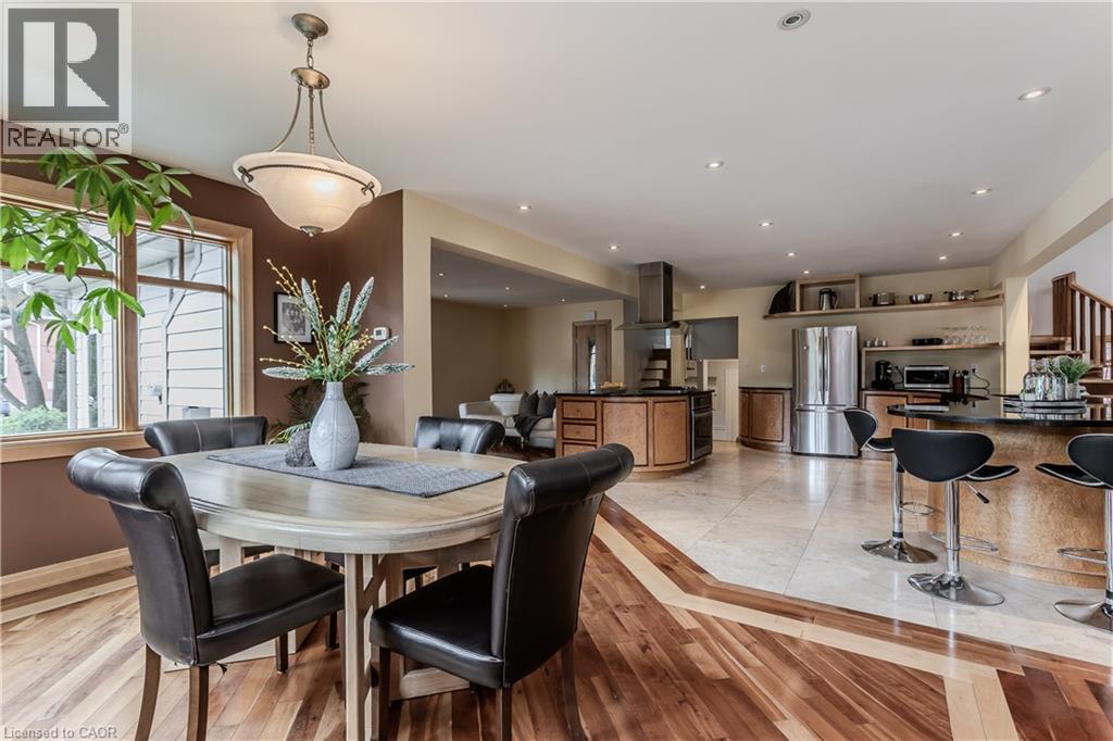 707 Ross Street, Burlington, ON