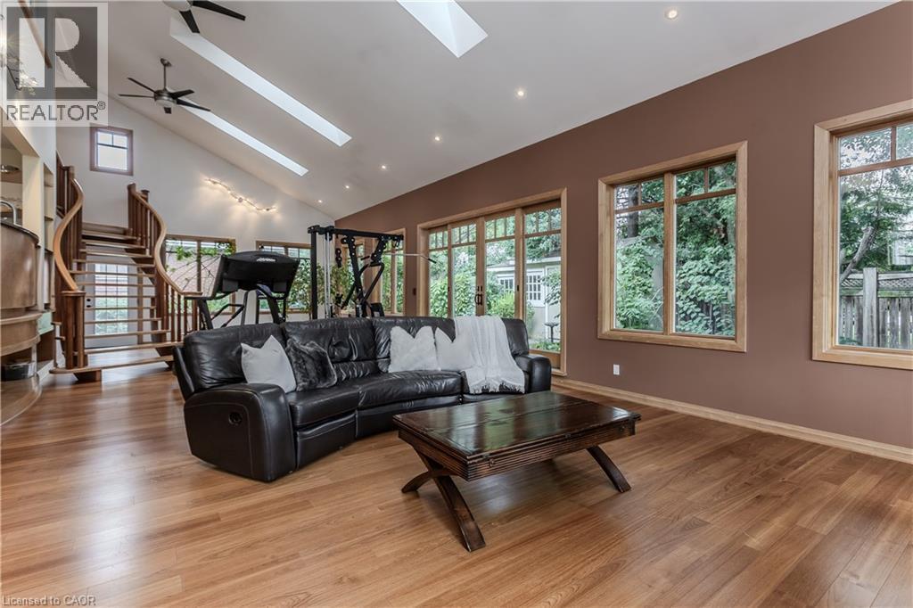 707 Ross Street, Burlington, ON
