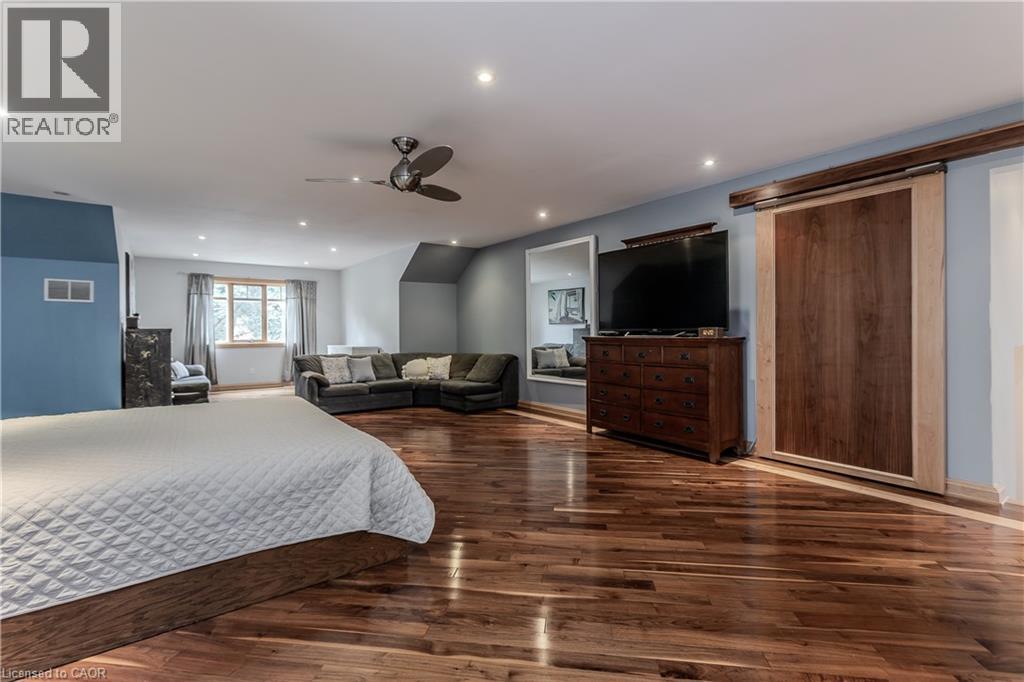 707 Ross Street, Burlington, ON