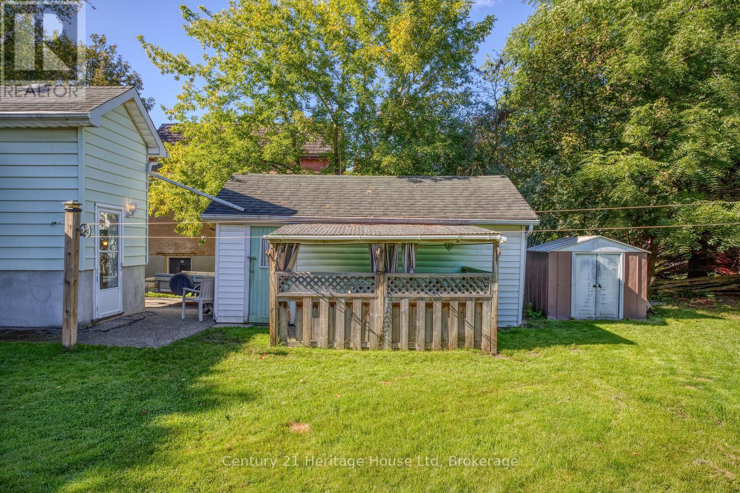 Garage and storage shed - 91 Merion Street, Guelph (Junction/Onward Willow), ON