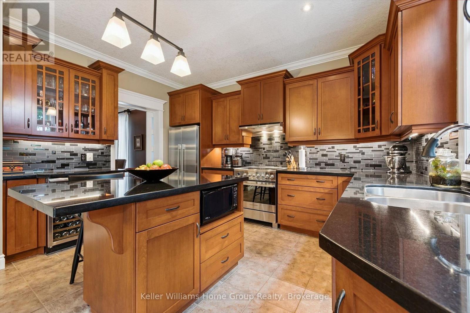 653 Panchara Place, Waterloo, ON