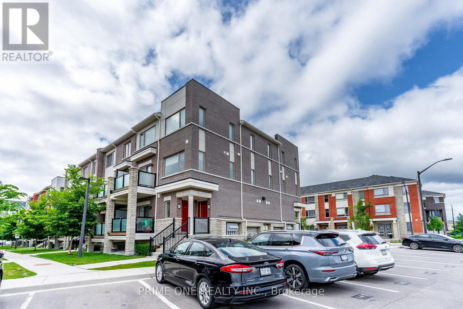 16 - 240 Lagerfeld Drive, Brampton, ON
