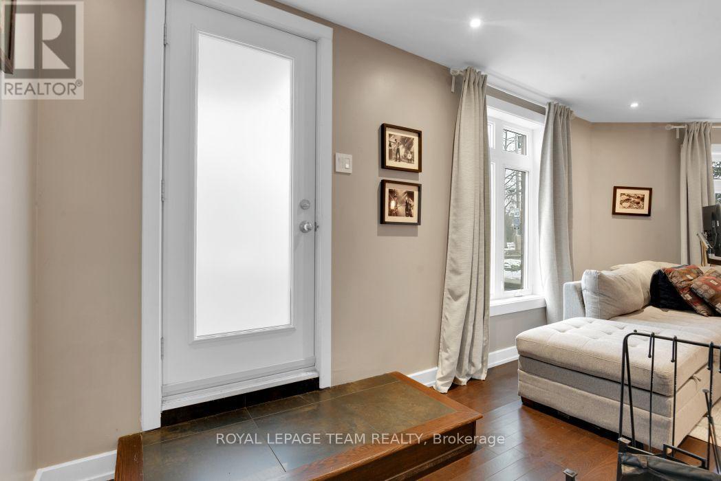 101C - 997 North River Road, Ottawa, ON