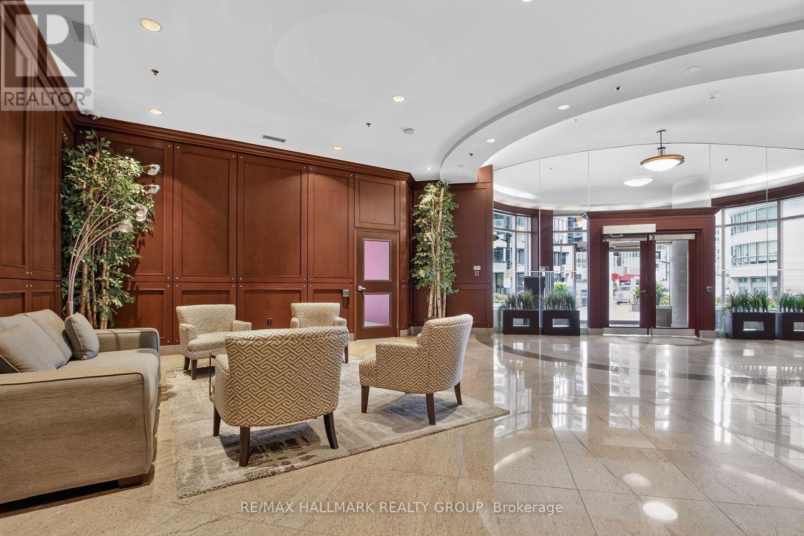 203 - 234 Rideau Street, Ottawa, ON