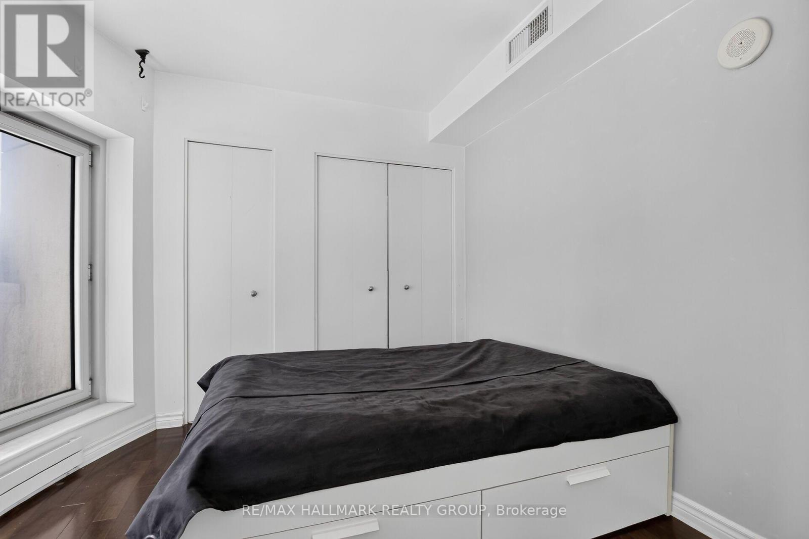 203 - 234 Rideau Street, Ottawa, ON