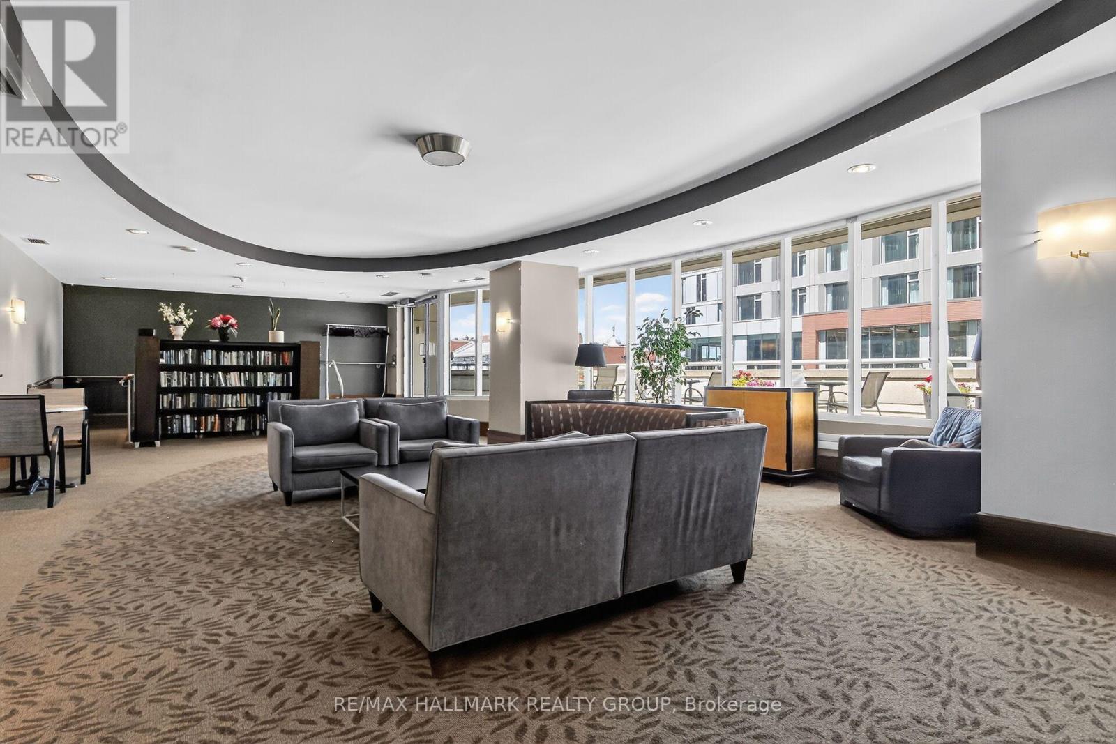 203 - 234 Rideau Street, Ottawa, ON