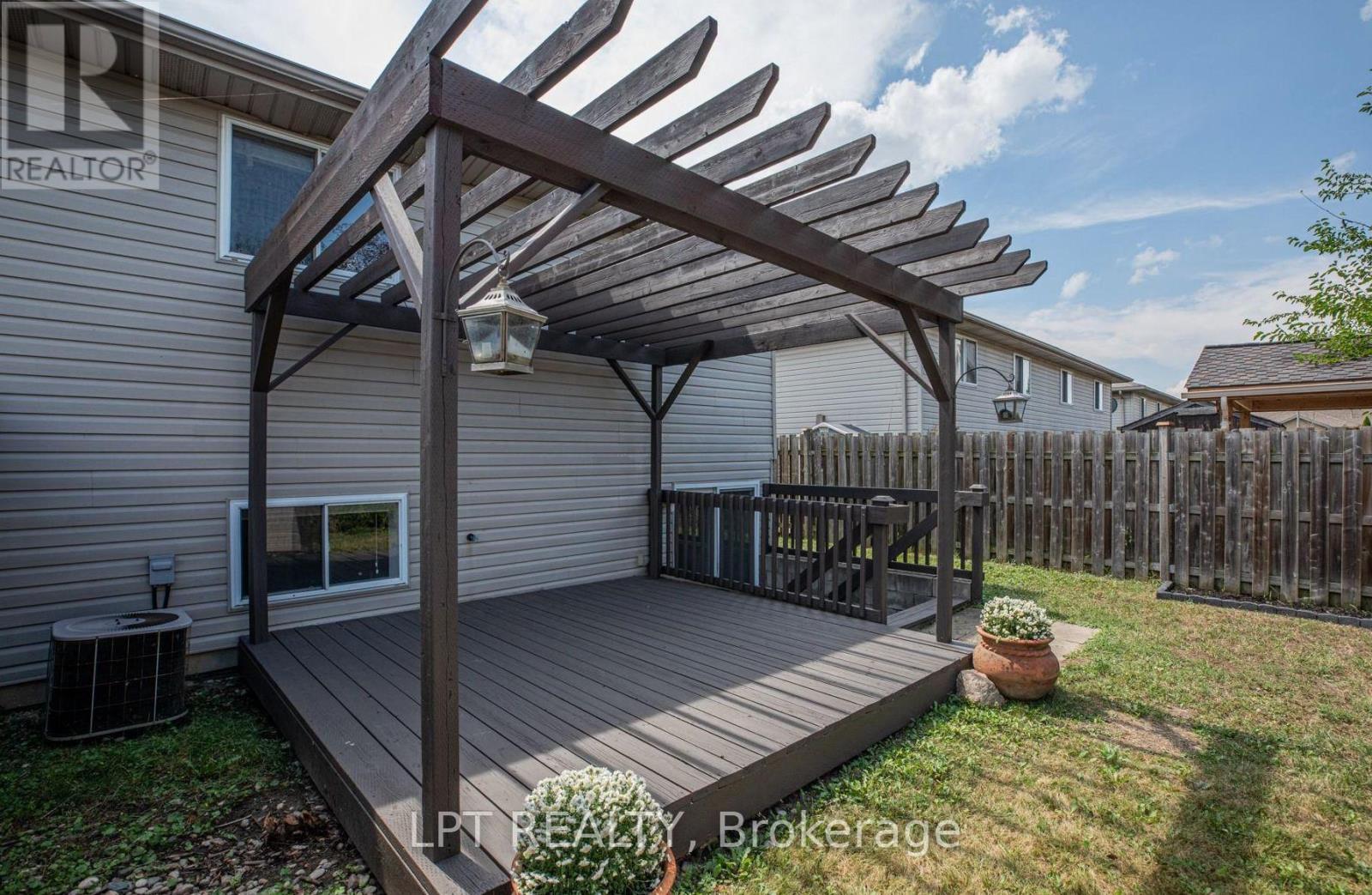 11866 Brouillette Court, Tecumseh, ON