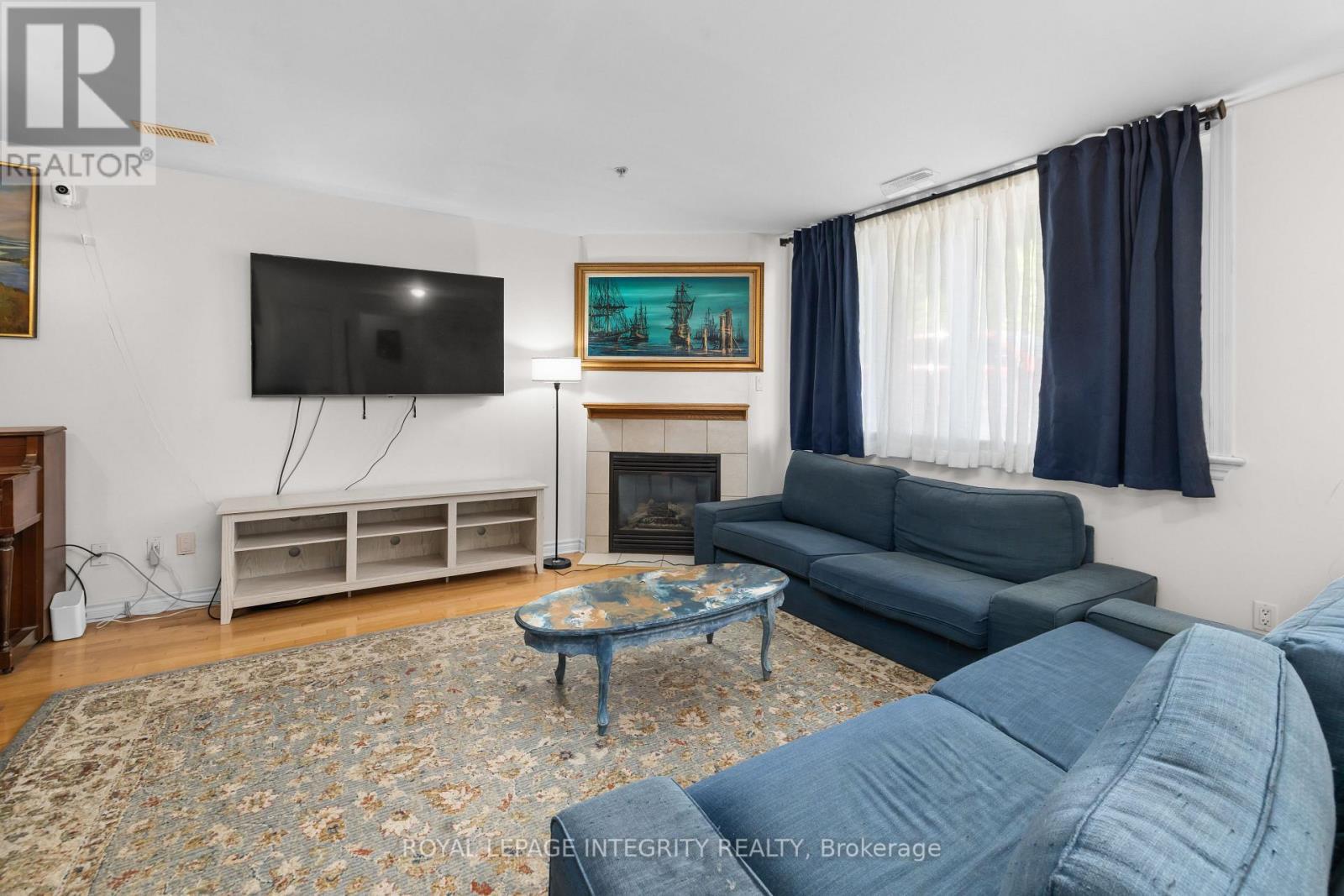 237 Cumberland Street, Ottawa, ON