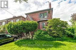 MAIN - 2 LARKIN AVENUE Toronto, ON M6S 1L8