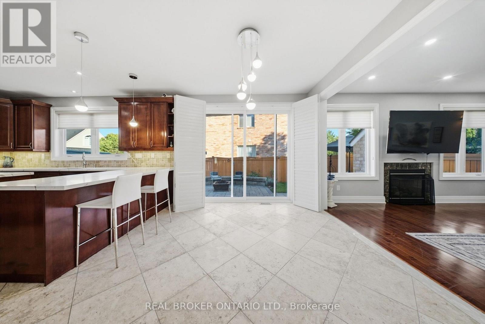 1078 Mcneil Drive, Milton, ON
