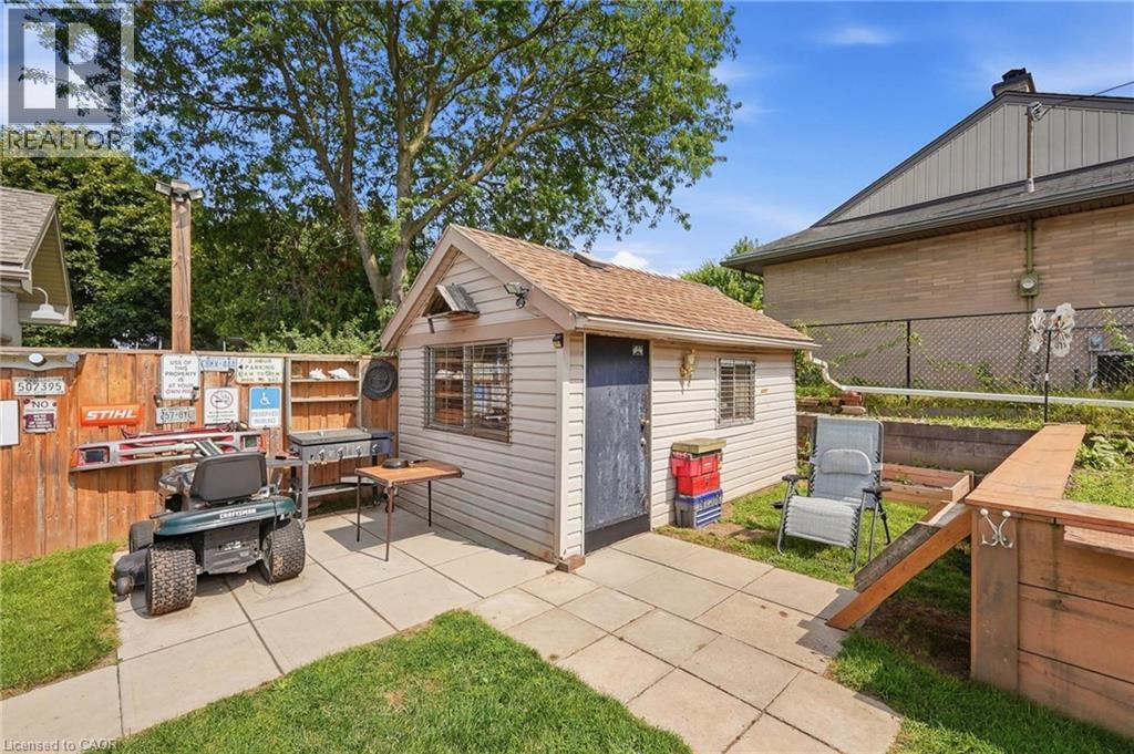 21 Oakwood Avenue, Kitchener, ON