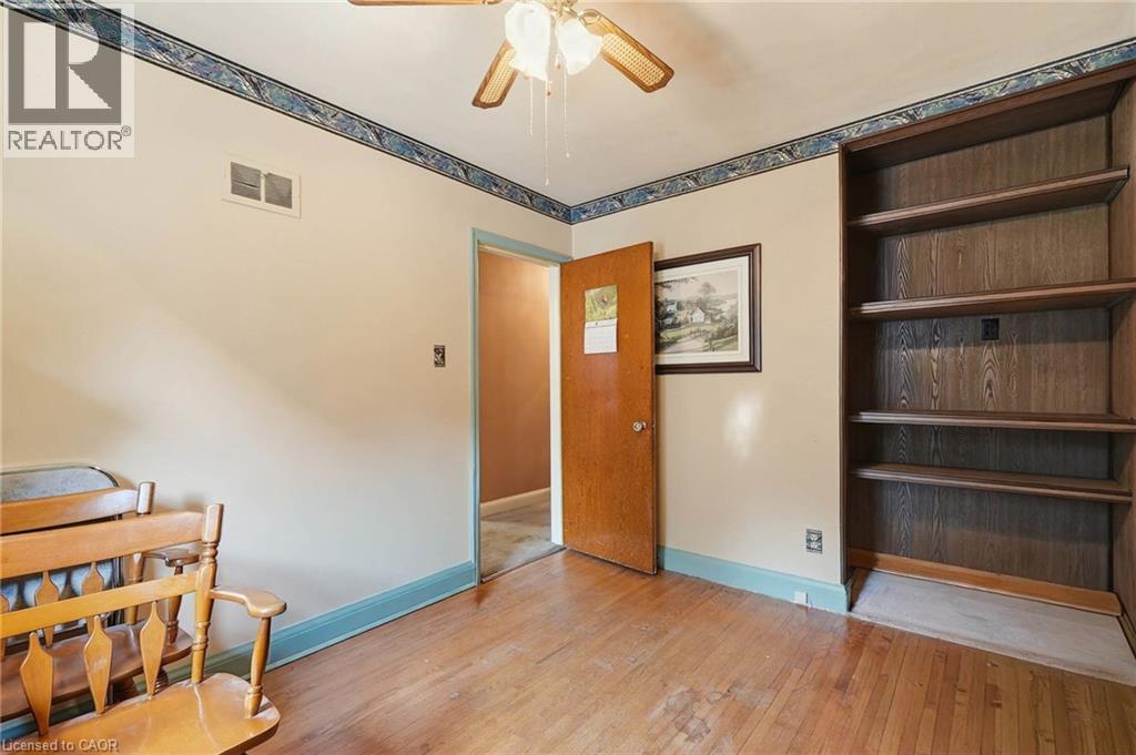 21 Oakwood Avenue, Kitchener, ON