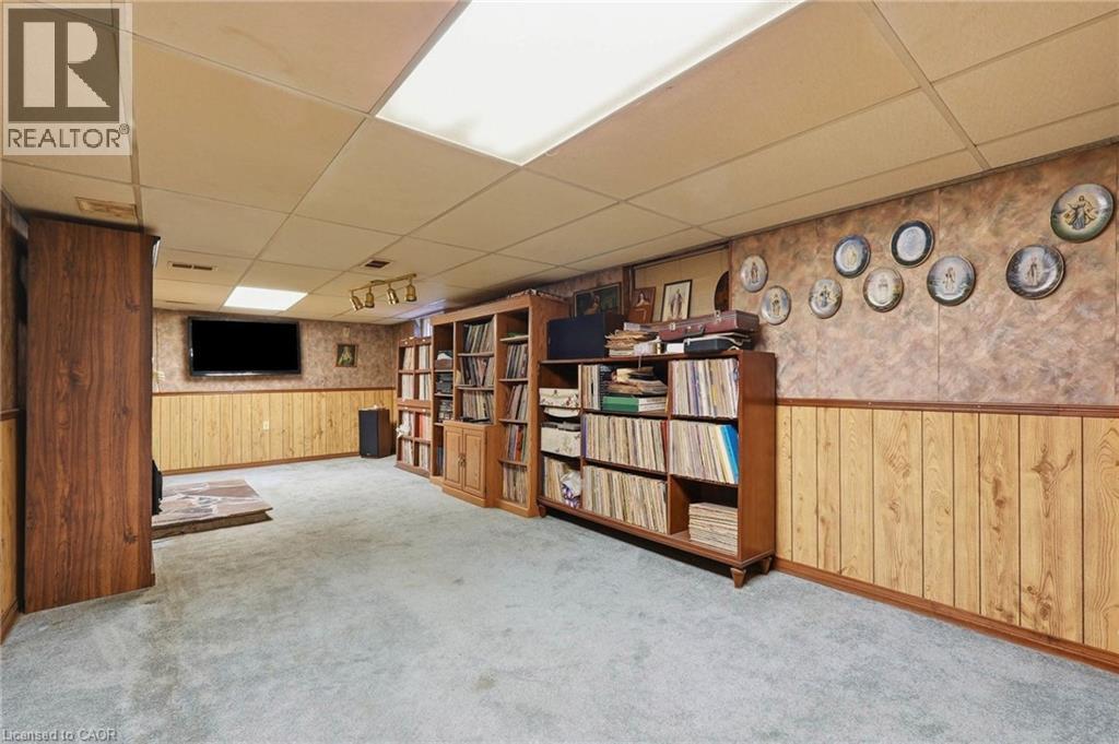 21 Oakwood Avenue, Kitchener, ON