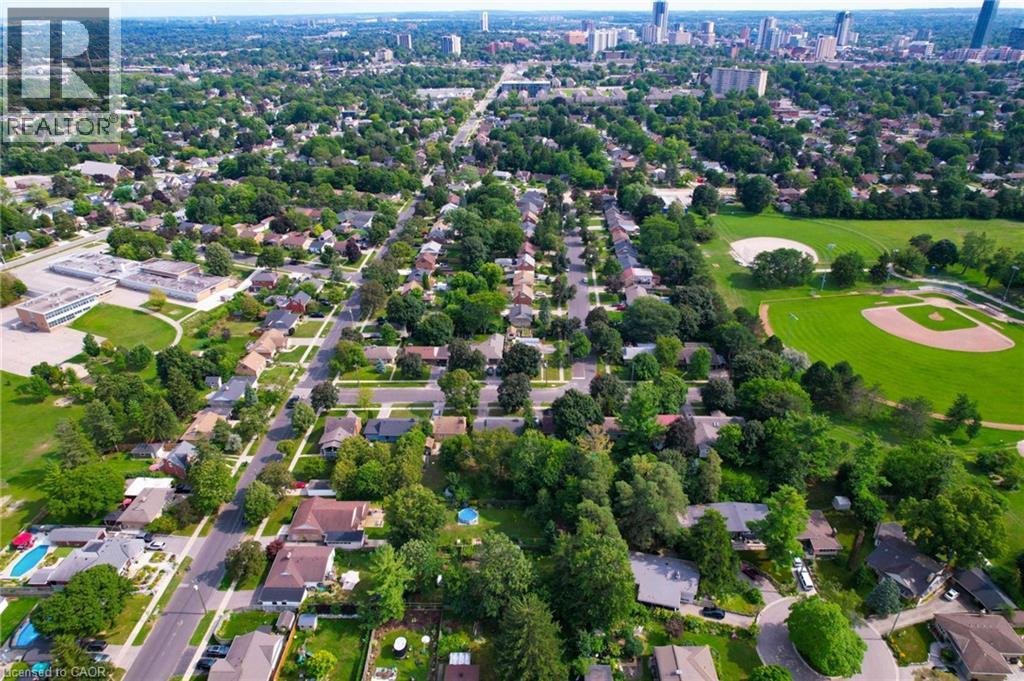 21 Oakwood Avenue, Kitchener, ON